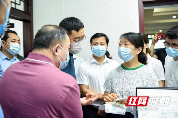 晋中最新医保套现24小时微信方法分析(最方便真实的晋中医保卡提现套取微信方法)